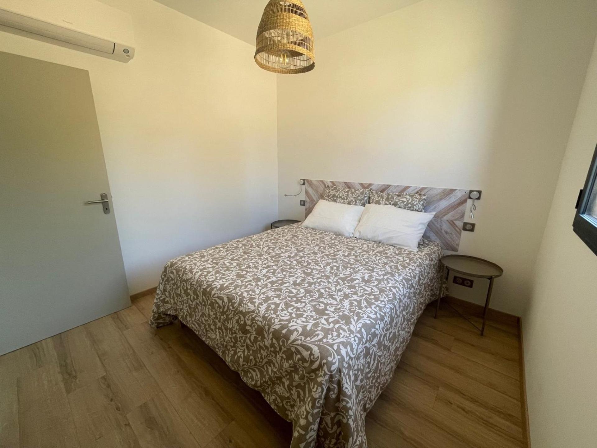 L'Adret Guest House Rians  ภายนอก รูปภาพ